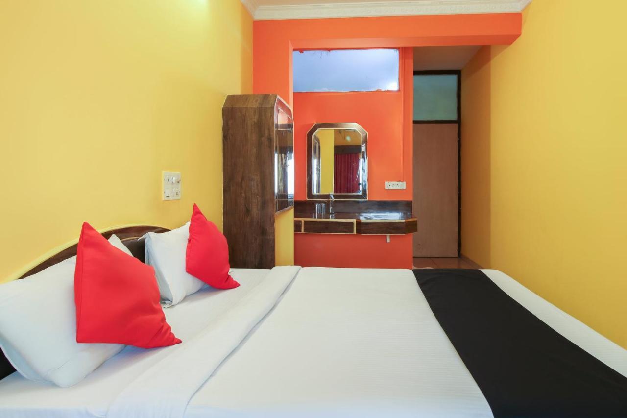 Capital O 71729 Lucky Inn Бангалор Екстериор снимка